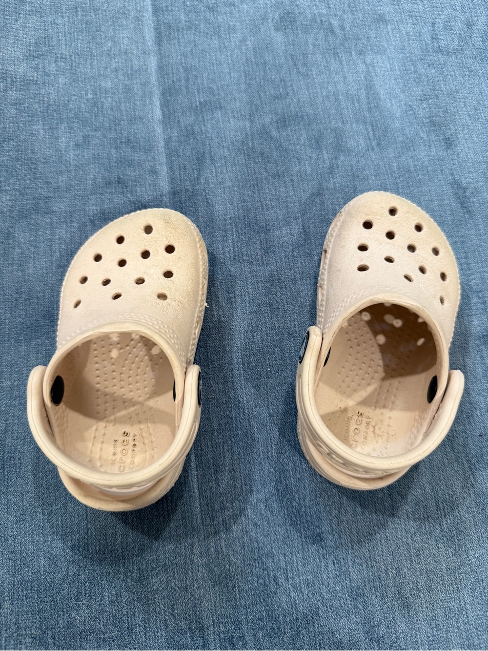 CROCS Kids Classic Clogs in Light Beige